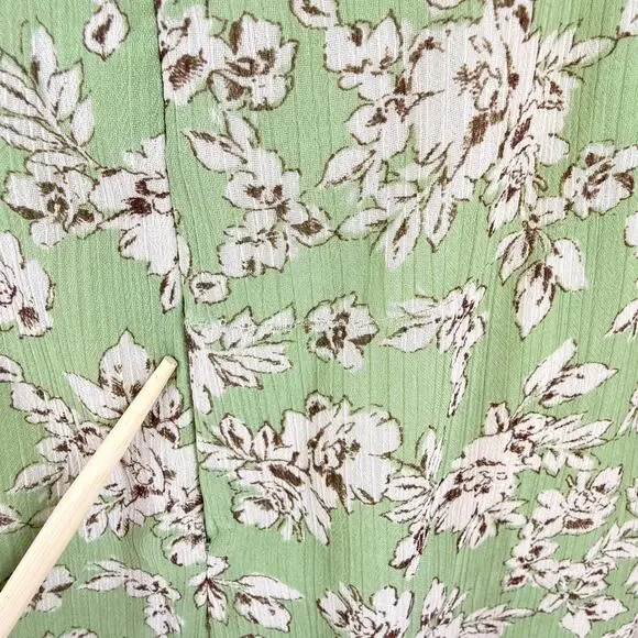 Lush Green Floral Mini Spaghetti Strap Sundress Lined Size L Casual Beach Summer - Picture 8 of 10